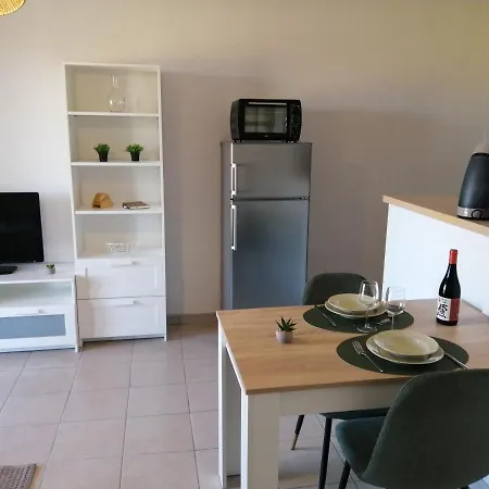 Le Cocon De Marie,Piscine, Balcon, Parking Gratuit, Baignoire Apartment Carcassonne Exterior photo