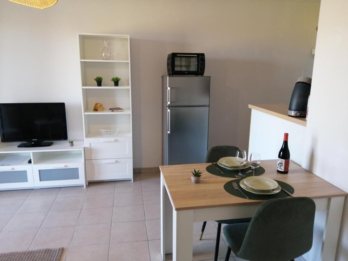 Apartment Le Cocon De Marie,piscine, Balcon, Parking Gratuit, Baignoire *